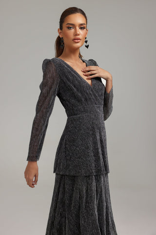 Kat Kat Düz Kesim V-Yaka Elbise