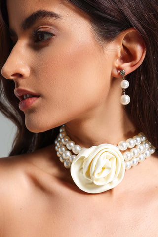 İncili Lale Çiçekli Choker Kolye