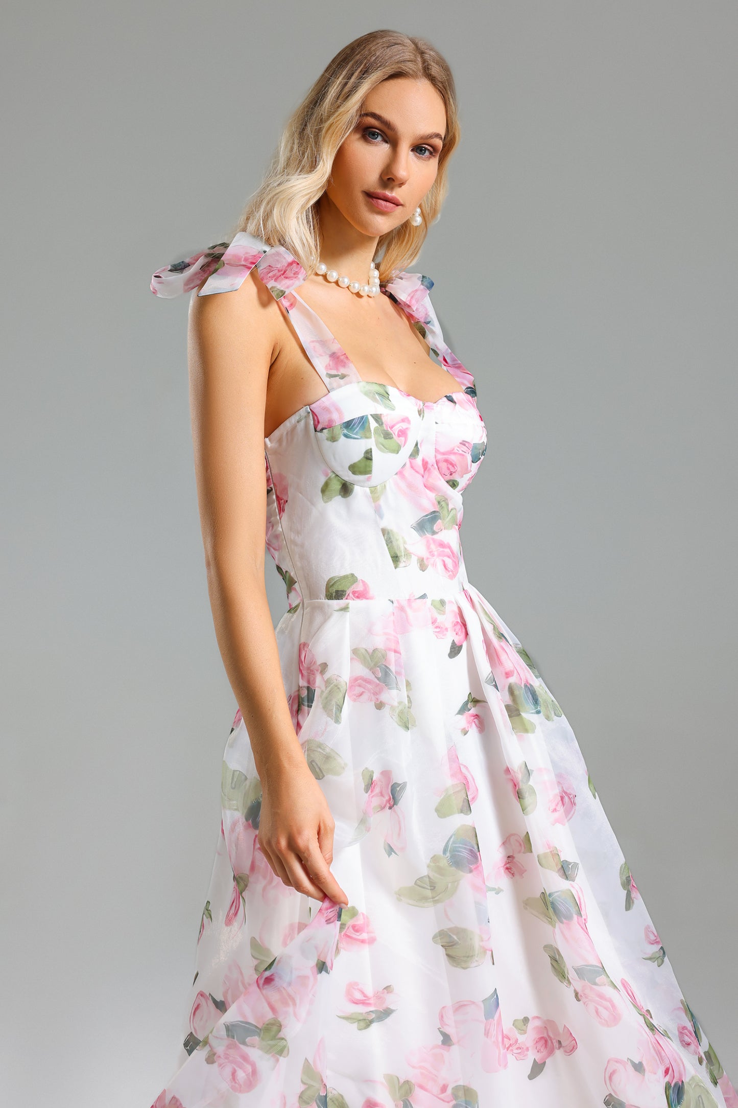 Neal Çiçek Desenli File Detaylı Elbise