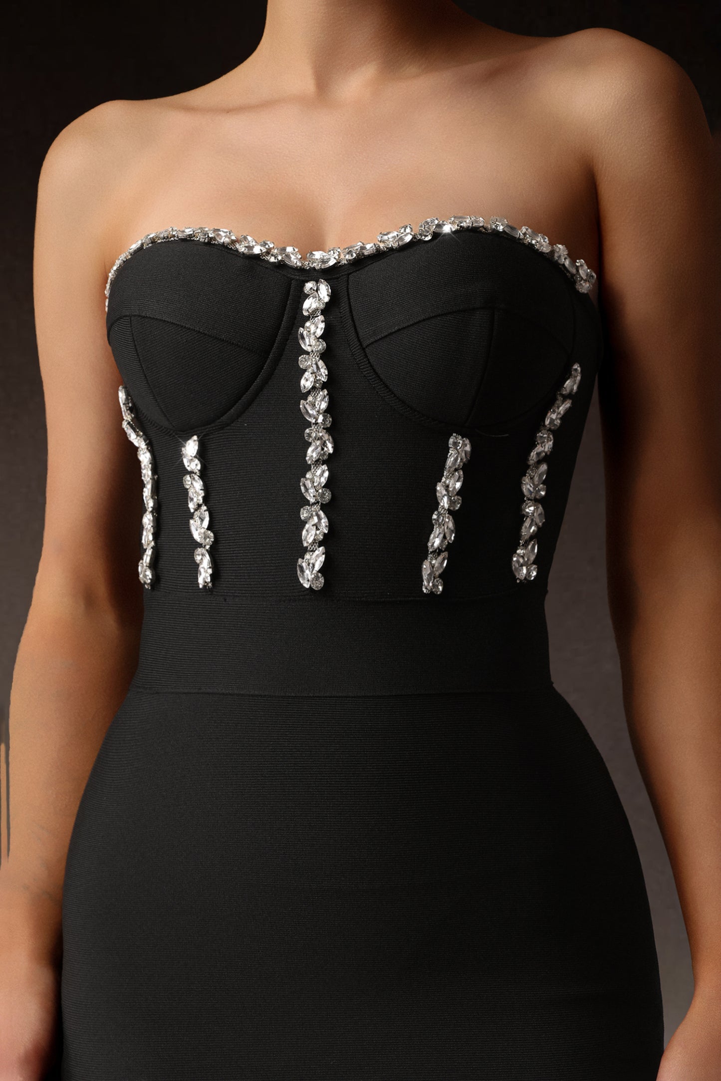 Rosmarie Taş Detaylı Balık Etek Midi Elbise