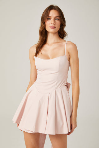 Belden Bağlamalı Pilili Mini Elbise