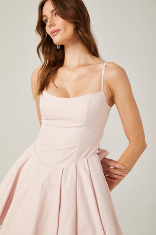 Belden Bağlamalı Pilili Mini Elbise