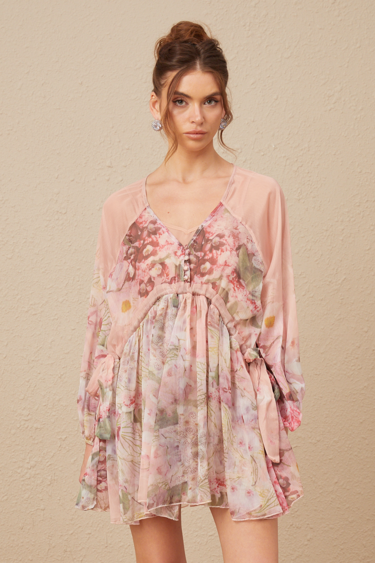 Alicia Çiçek Desenli Pileli İpek Mini Elbise