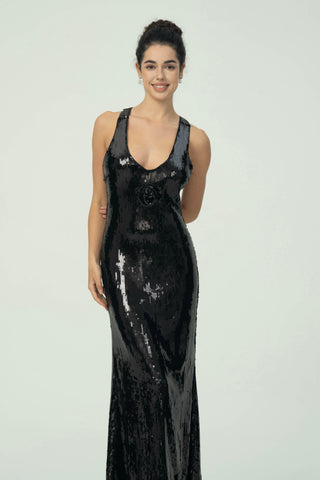 Çiçek Detaylı Göz Alıcı Siyah Pullu Maksi Elbise