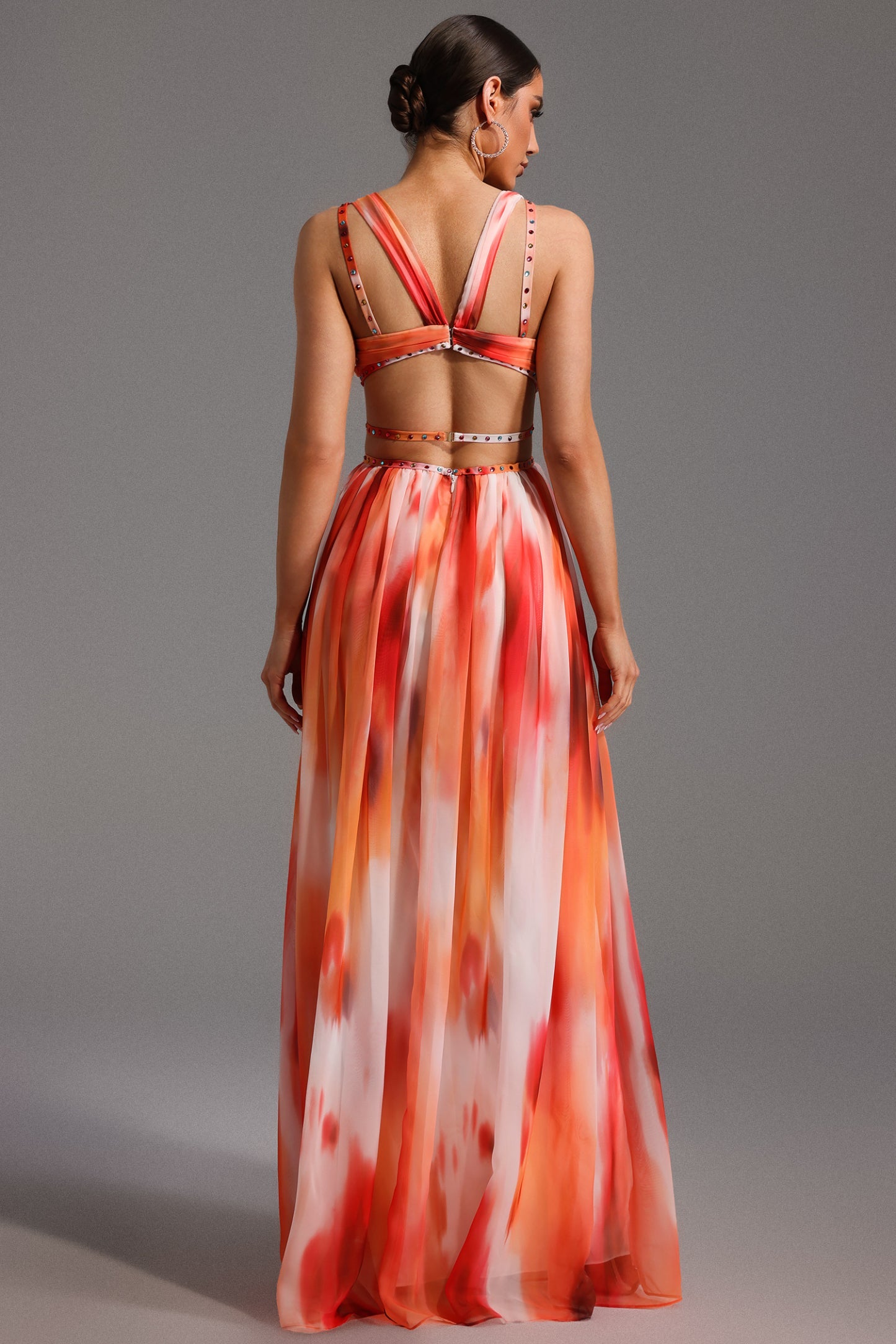 V Yaka Taş Detaylı Kolsuz Uzun Elbise