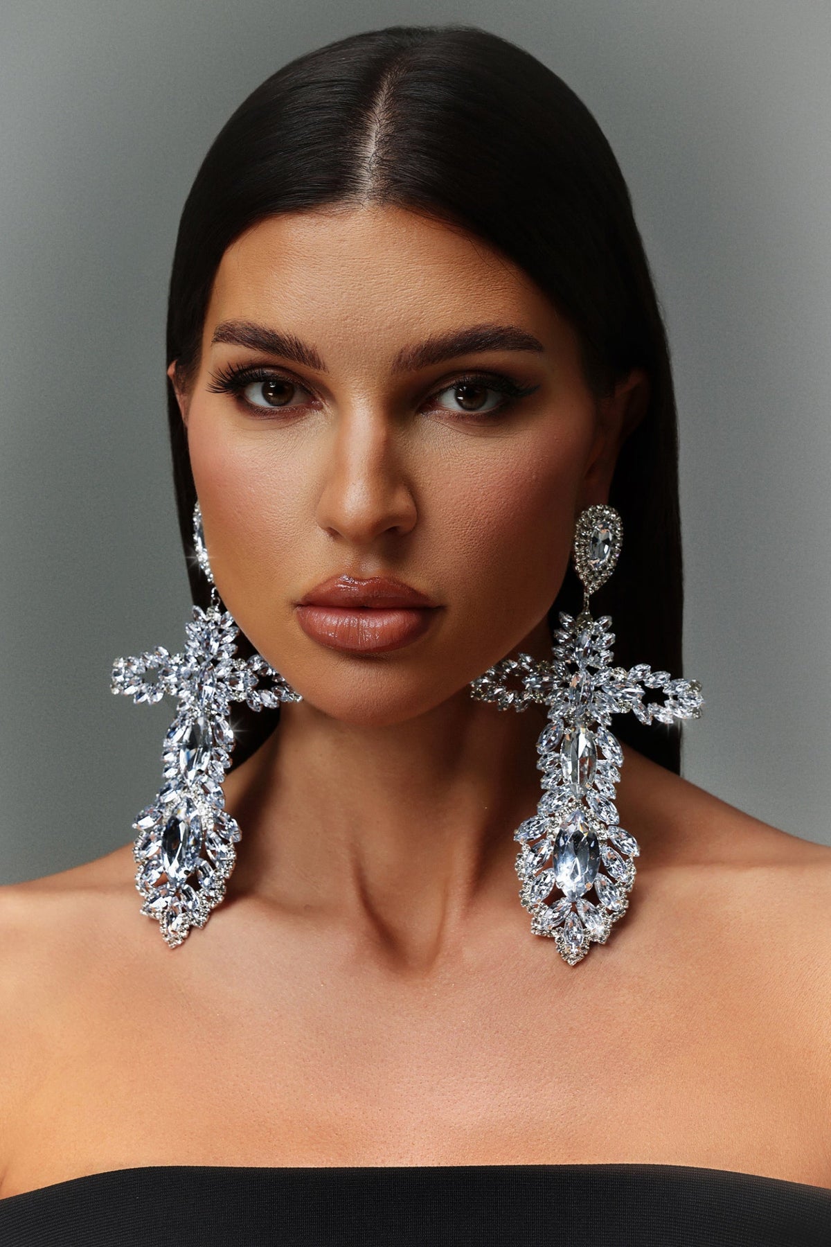 Kianala Taş Detaylı Haç Model Büyük Küpeler