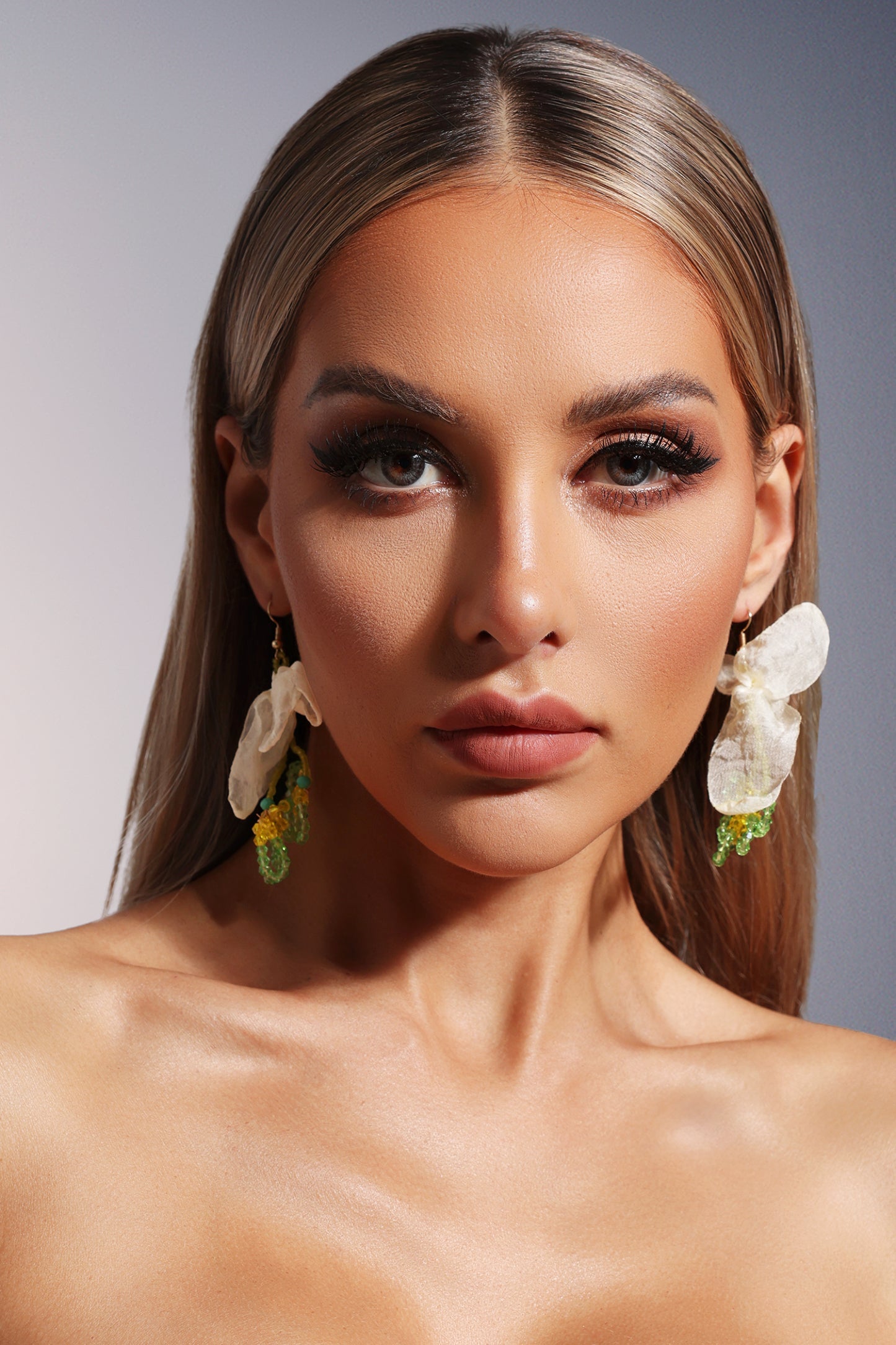 Jezebel Fiyonklu Boncuk Küpe