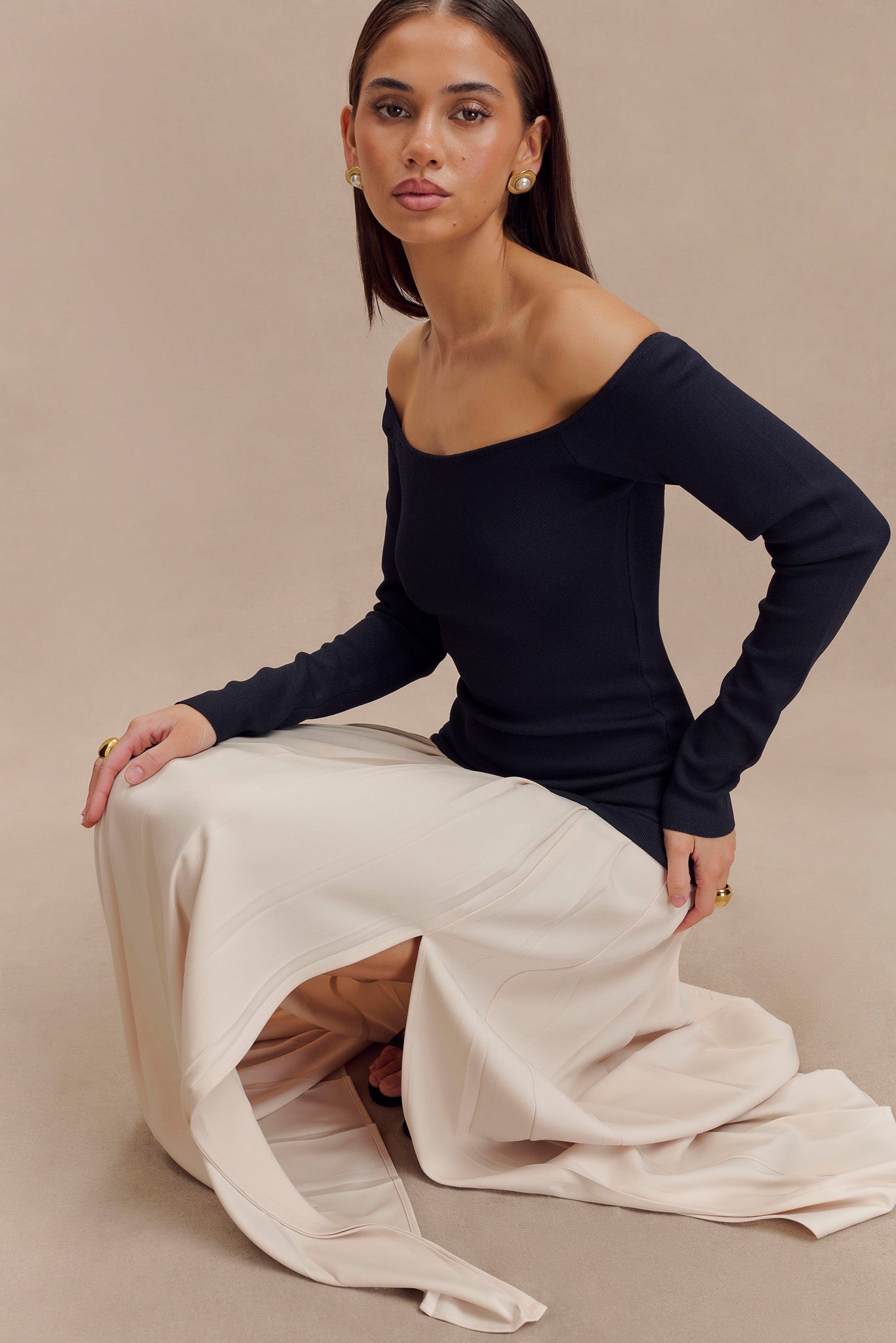 Presley Kontrast Örme Düşük Omuz Uzun Elbise - Lacivert Ve Krem