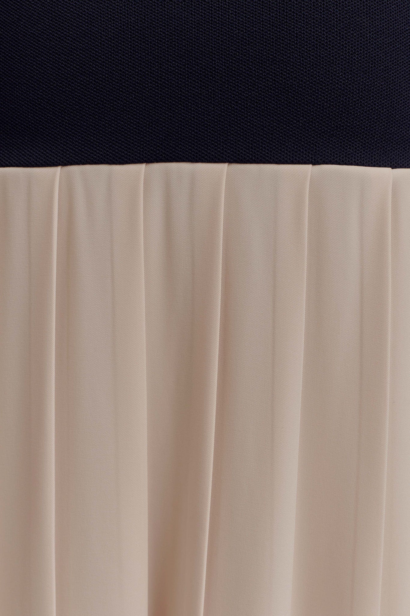 Presley Kontrast Örme Düşük Omuz Uzun Elbise - Lacivert Ve Krem