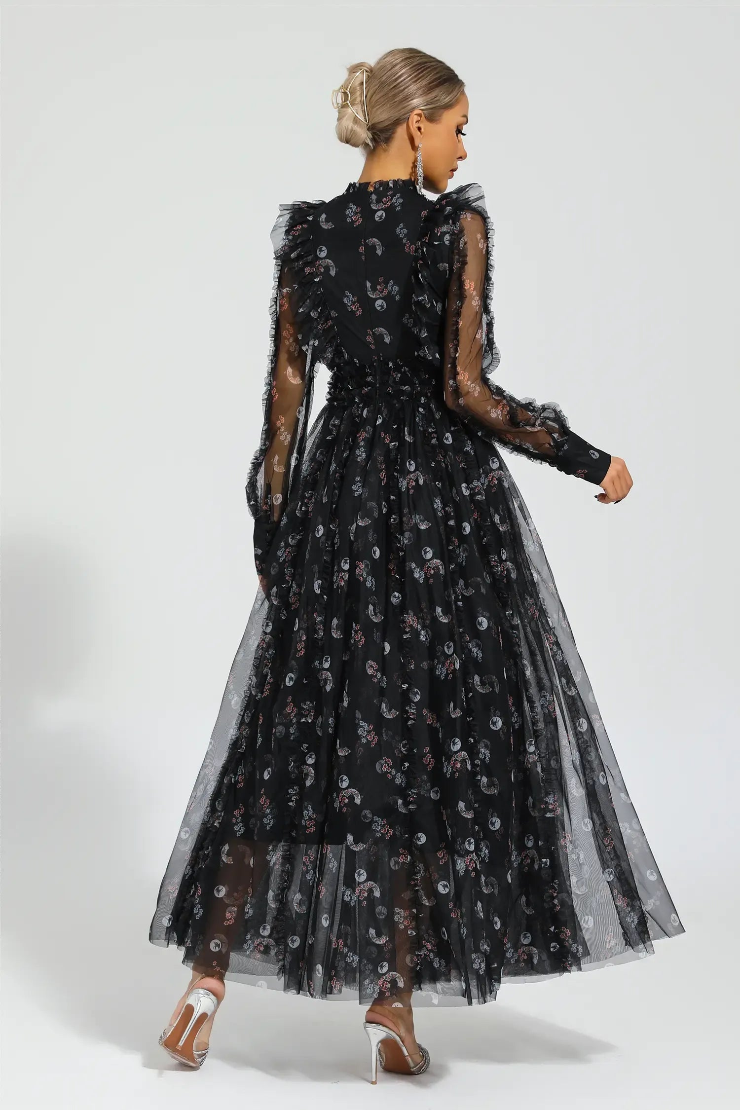 Elara Siyah Çiçekli Uzun Kollu Maksi Elbise