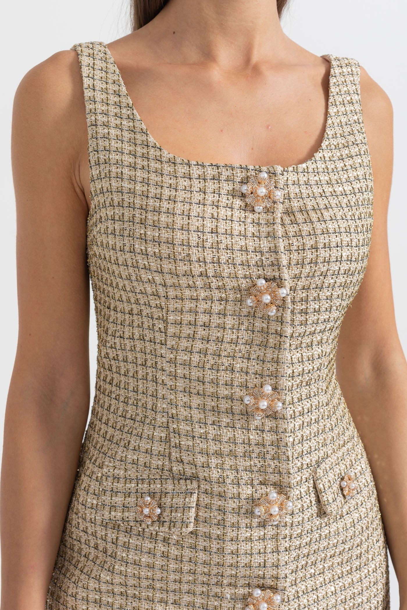 Altın Dekoratif Düğmeli Desenli Mini Elbise