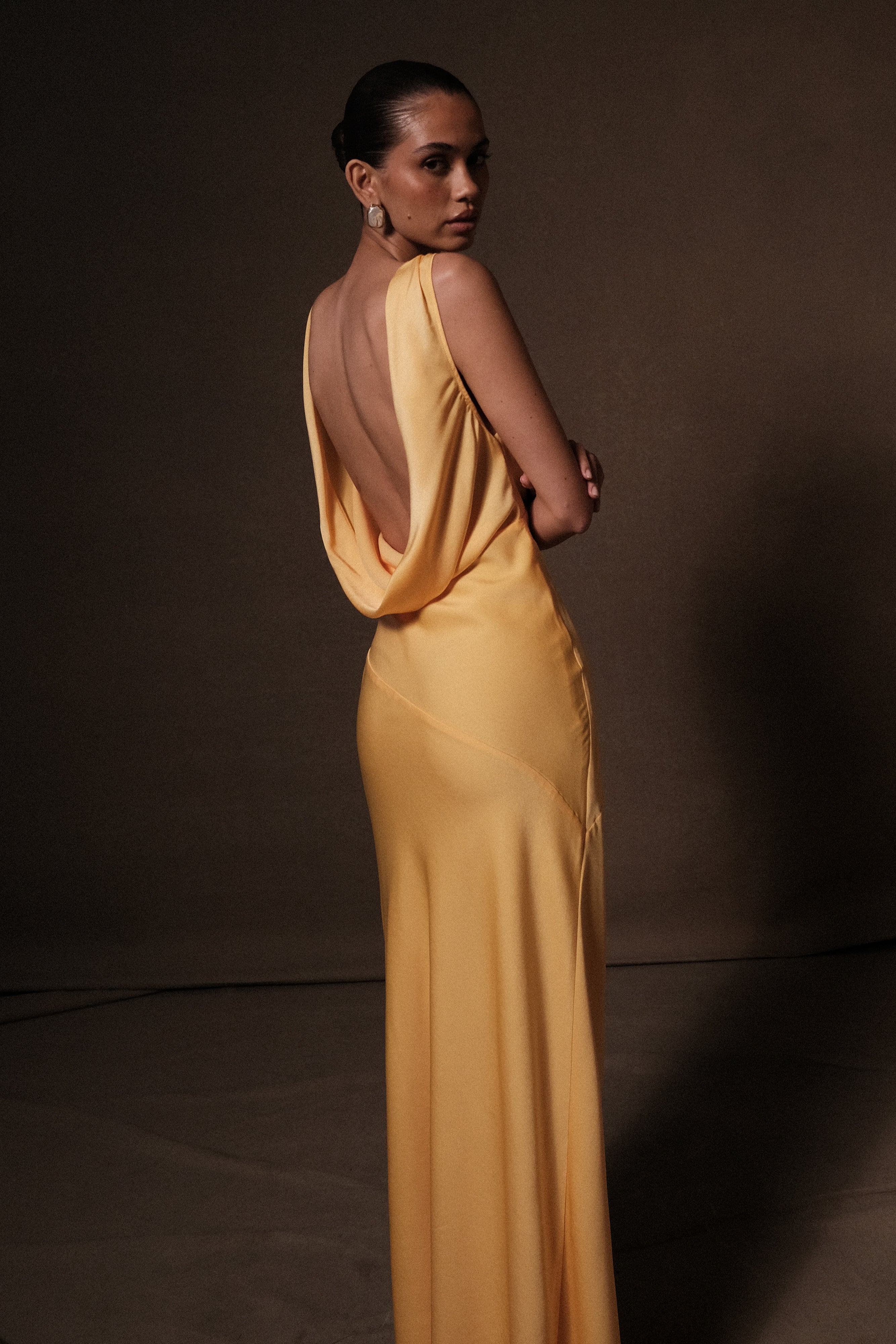 Nadia Sırtı Açık Uzun Saten Elbise - Limon