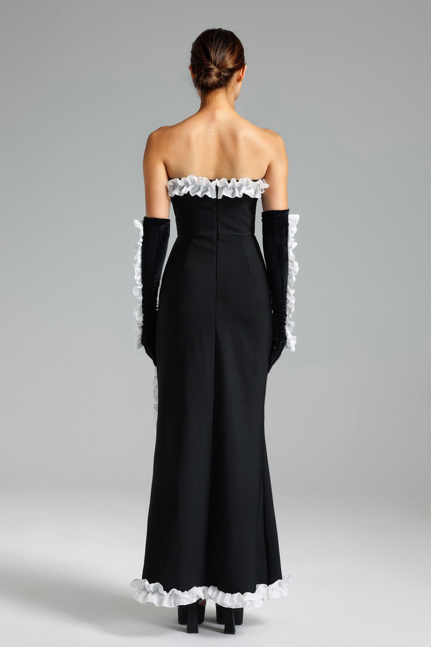 Nylah Volanlı Yırtmaçlı Bandaj Midi Elbise