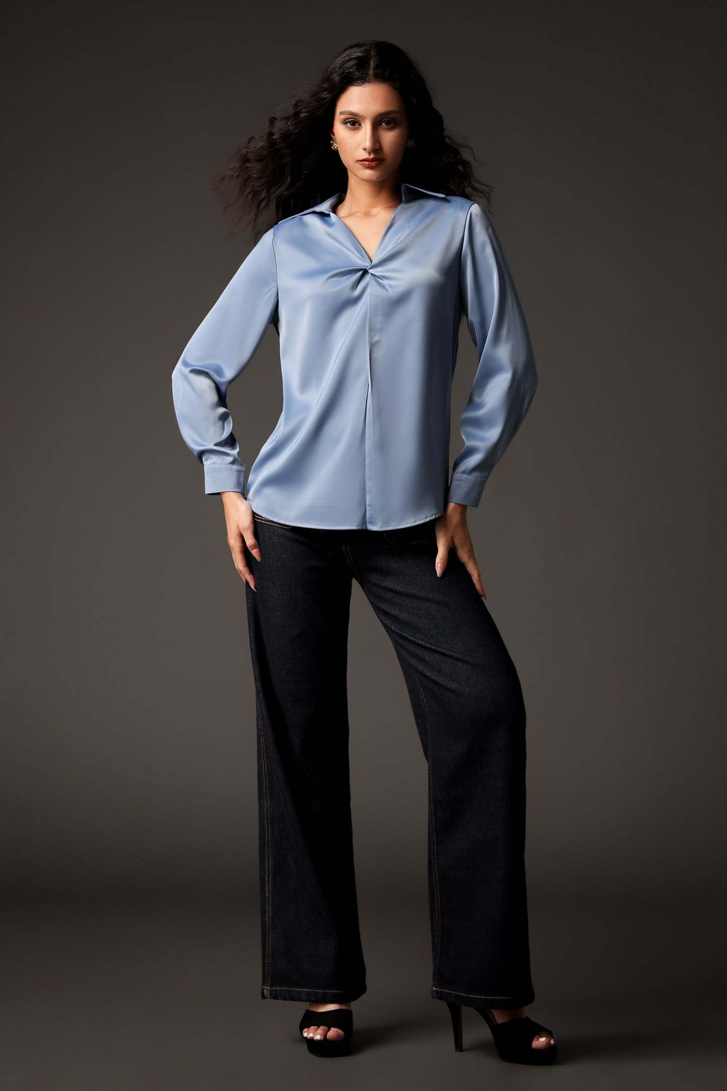 Parry V Yaka Uzun Kollu Saten Üst