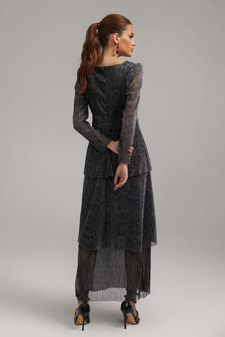 Kat Kat Düz Kesim V-Yaka Elbise