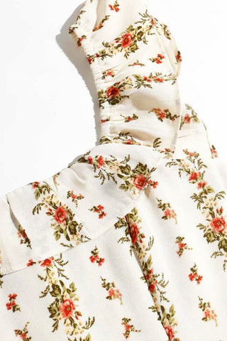 Alyss Baskılı Fırfırlı Askılı Yırtmaçlı Midi Elbise