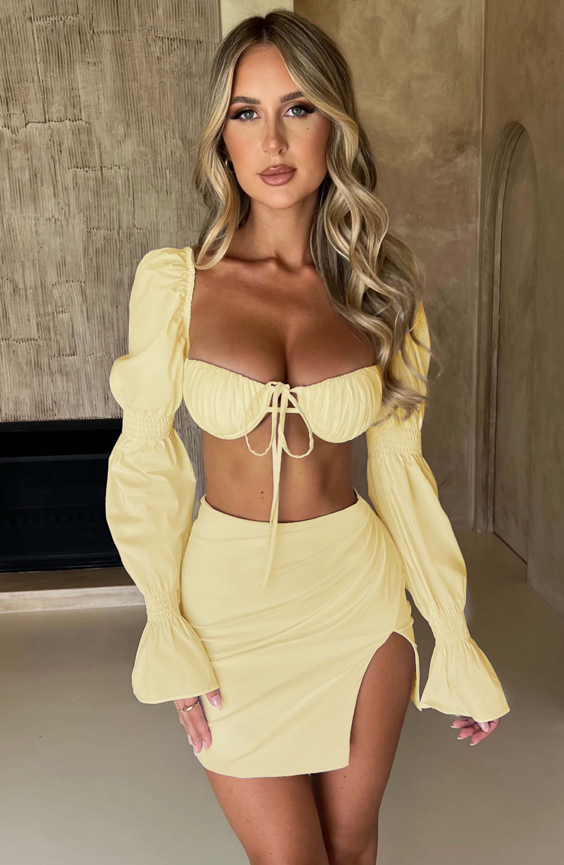 Yırtmaç Detaylı Mini Kalem Etek Set – Sarı